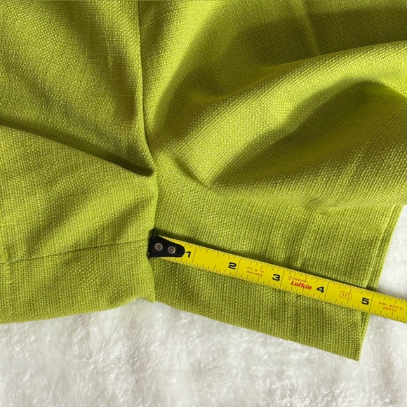 Ann Taylor Women’s Olive Green High Waist Side Zip Shorts Buttons Size 6 - Picture 9 of 11